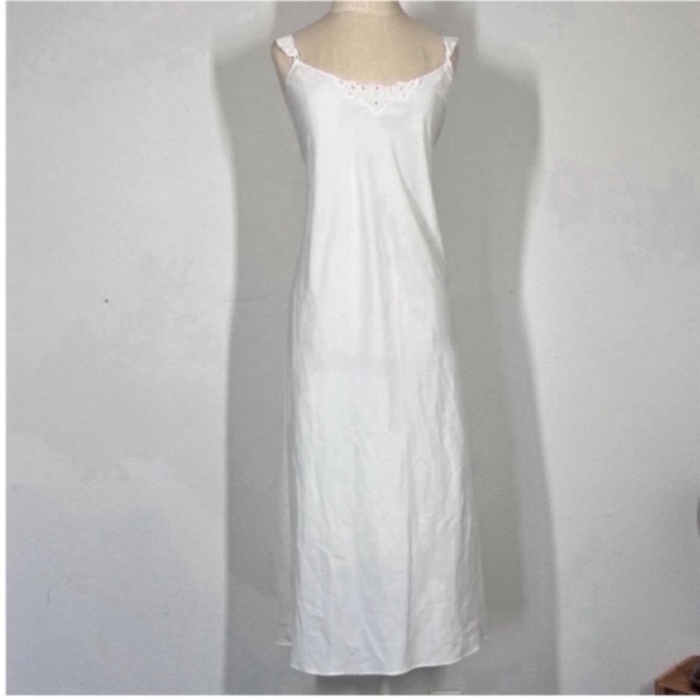 Vanity Fair White Long Slip Dress
